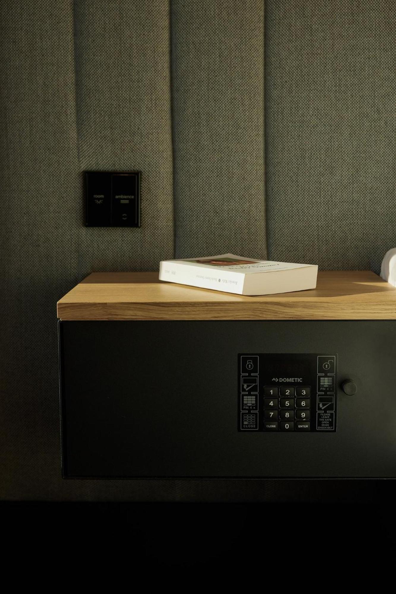 The Cloud One Duesseldorf-Koebogen Hotell Eksteriør bilde